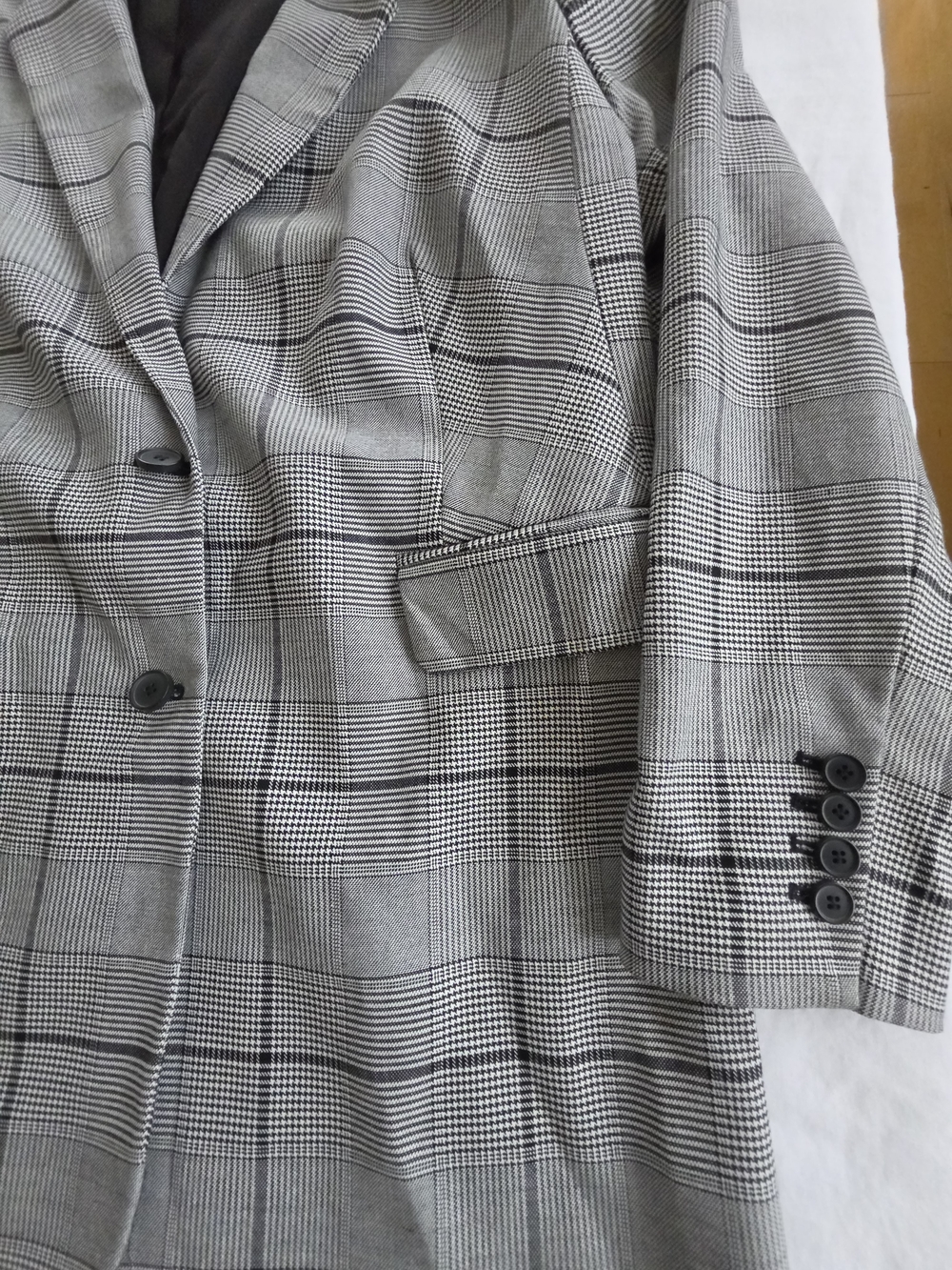 Vince Camuto Gray Plaid Tailored Blazer  Size 18 - Picture 3 of 8